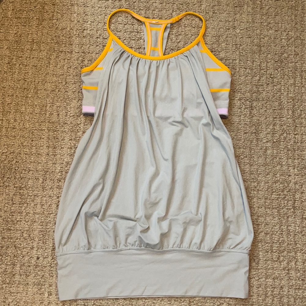 Lululemon Tank Top with built-in bra size 6
